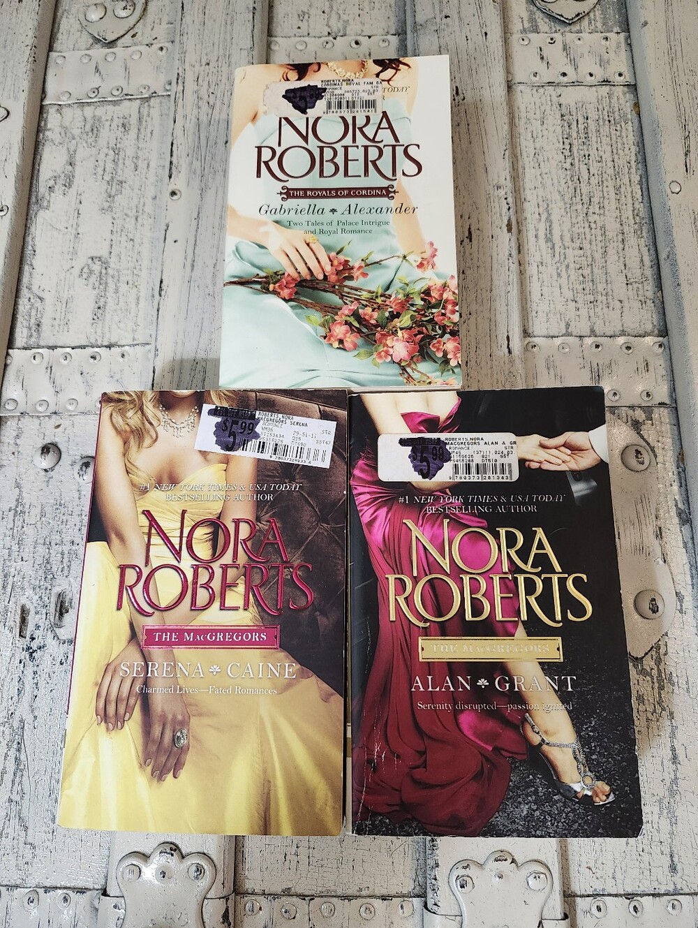 Nora Roberts Romance Paperback Novel Bundle